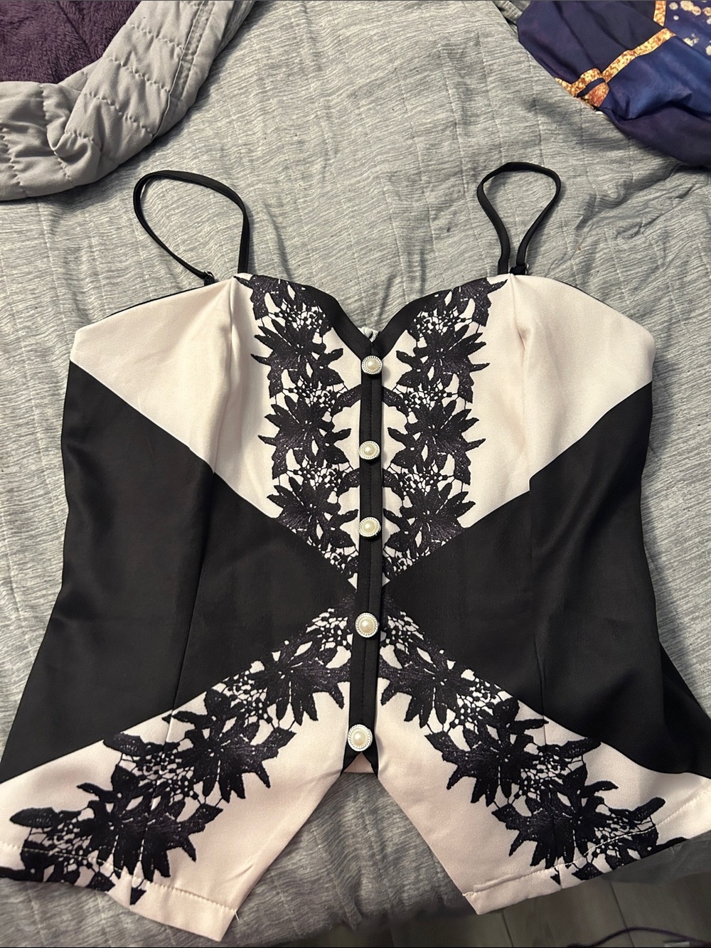 SHEIN Black and Cream Lace-Trim Bustier Camisole
